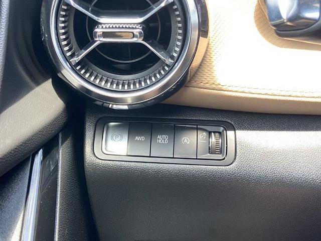 Used 2025 Chevrolet Equinox ACTIV w/ Safety and Technology Package AWD/4WD image 13