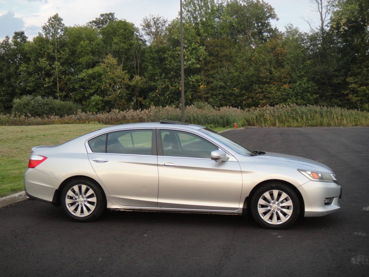Used 2013 Honda Accord EX image 5
