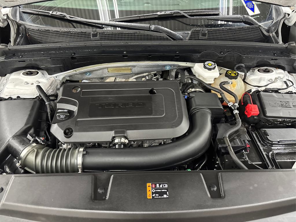 Used 2023 Buick Envision Essence image 13