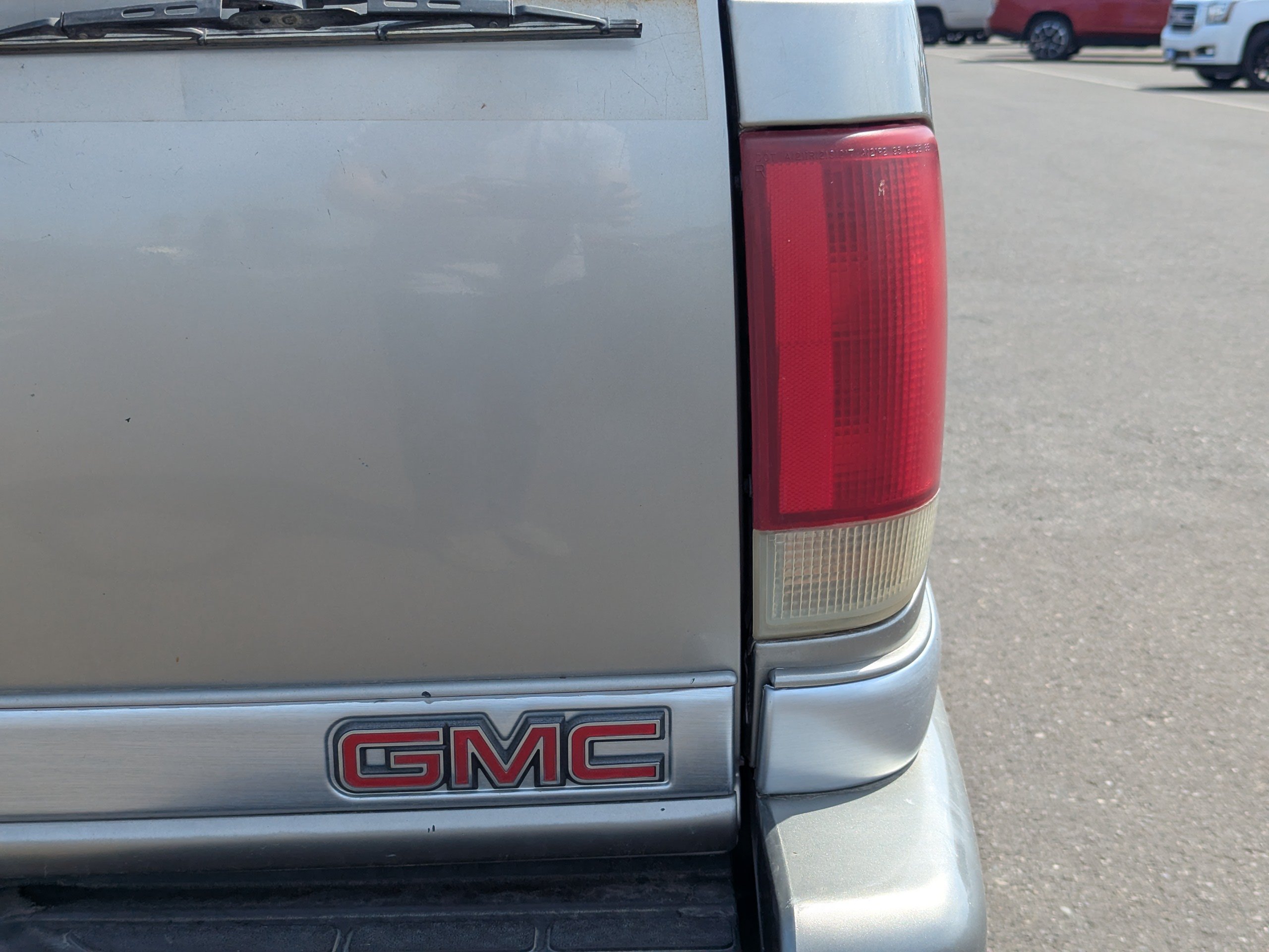 Used 2001 GMC Jimmy SLT w/ SLT Luxury Equipment Group AWD/4WD image 42