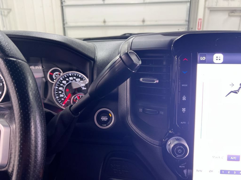 Used 2025 RAM 2500 Tradesman AWD/4WD image 18