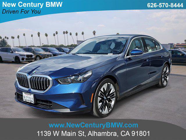 Used 2024 BMW 530i w/ Premium Package image 1
