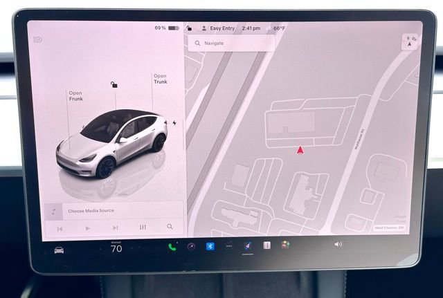 Used 2023 Tesla Model Y Long Range AWD/4WD image 17