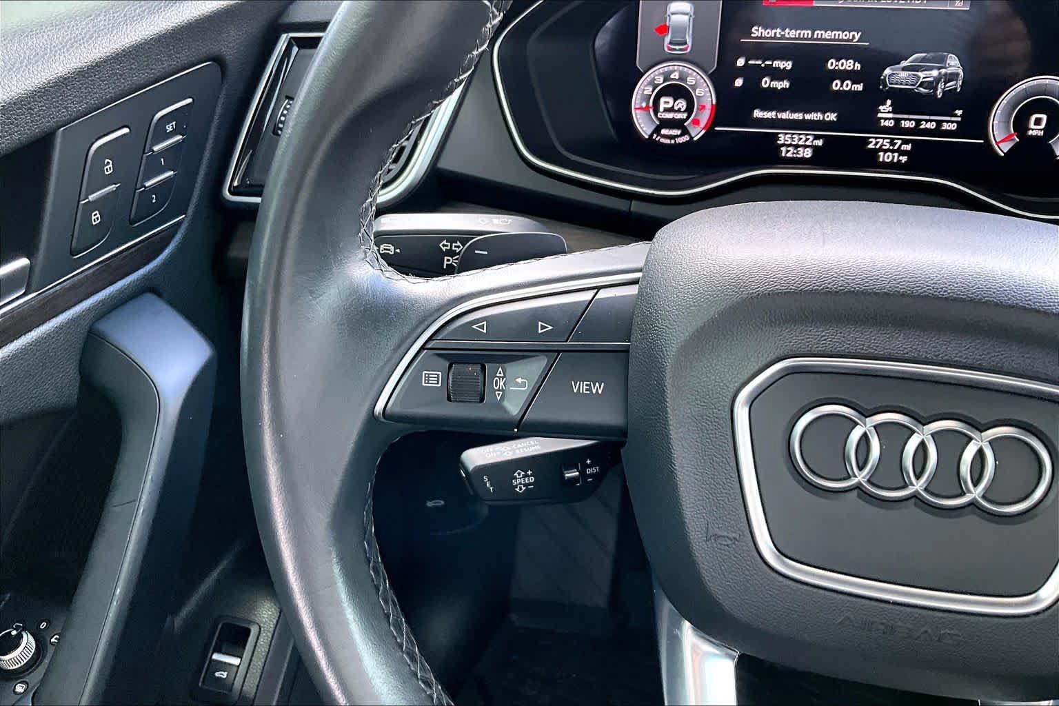 Used 2022 Audi Q5 2.0T Premium Plus w/ Premium Plus Package AWD/4WD image 22