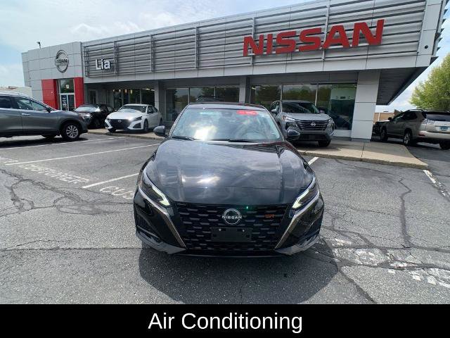 Certified 2023 Nissan Altima 2.5 SR AWD/4WD image 9