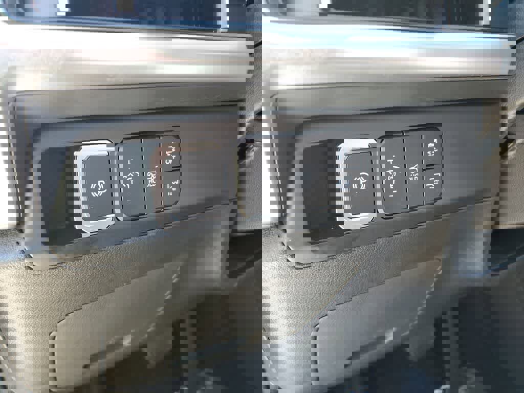 Used 2025 Hyundai Santa Fe XRT image 20