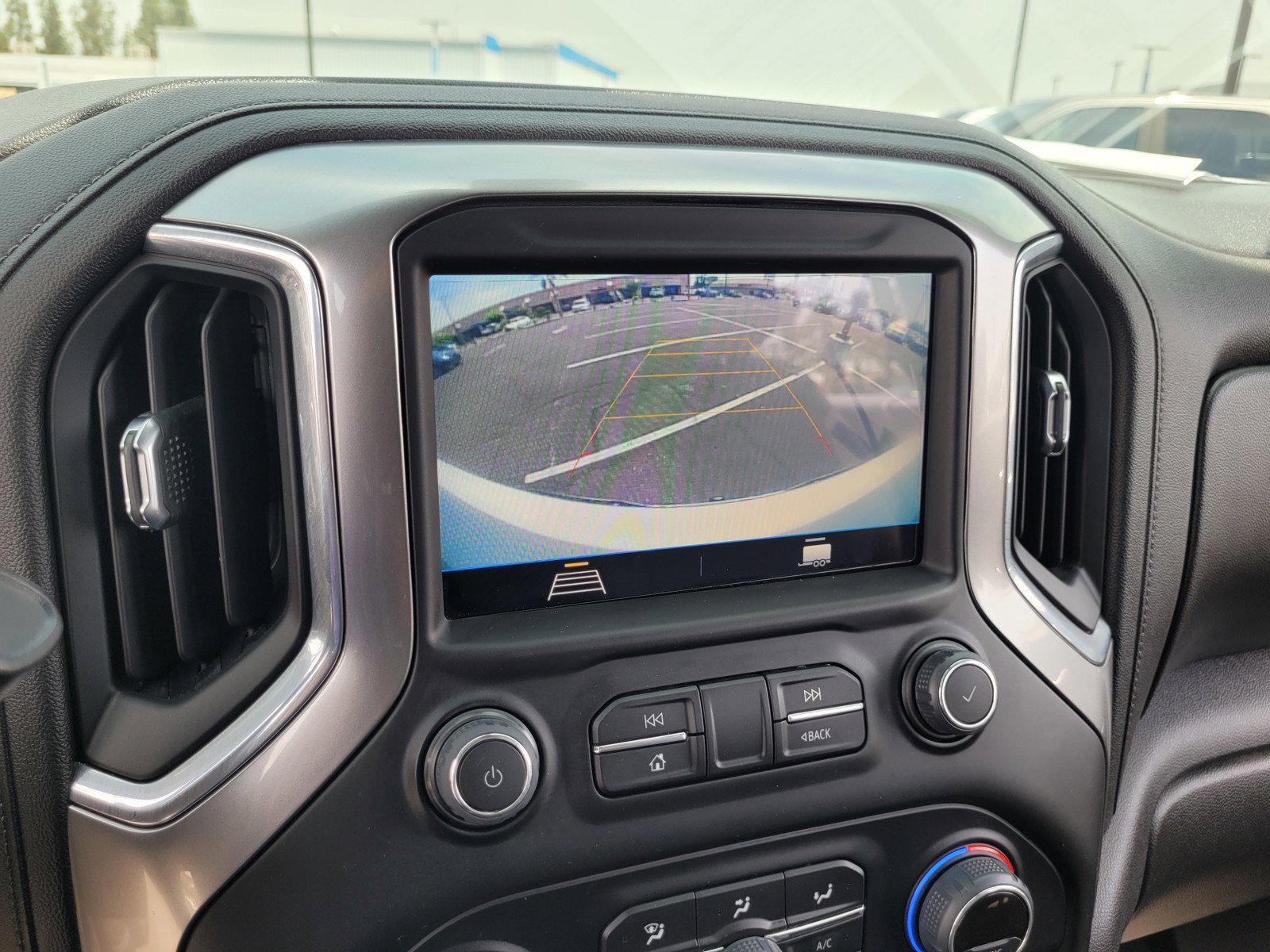 Used 2022 Chevrolet Silverado 1500 RST AWD/4WD image 17