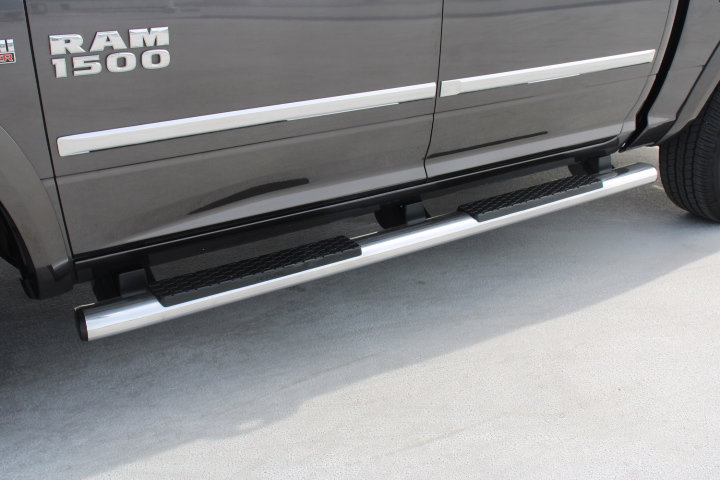 Used 2018 RAM 1500 Laramie image 11