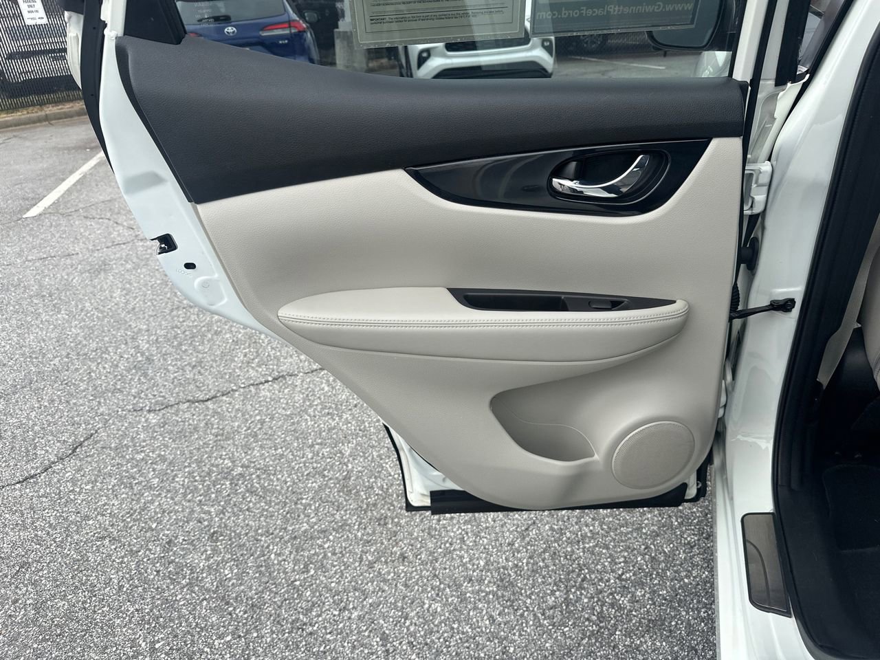 Used 2019 Nissan Rogue Sport SL w/ Premium Package FWD image 21