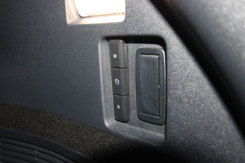 Used 2025 Lincoln Aviator Reserve w/ Equipment Group 201A image 41