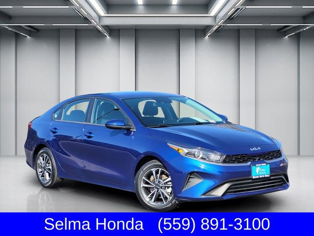Used 2024 Kia Forte LXS image 1
