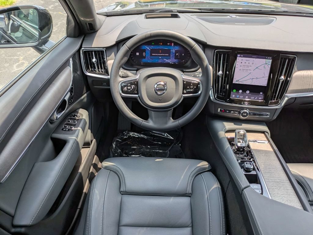 Used 2023 Volvo S90 B6 Ultimate w/ Protection Package Premier AWD/4WD image 17
