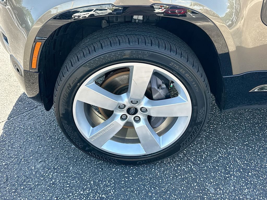 Used 2022 Land Rover Defender 110 X-Dynamic HSE image 30