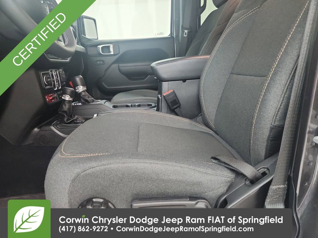 Certified 2025 Jeep Gladiator Sport AWD/4WD image 20