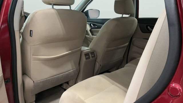 Used 2015 Nissan Rogue SV w/ SV Premium Package FWD image 43
