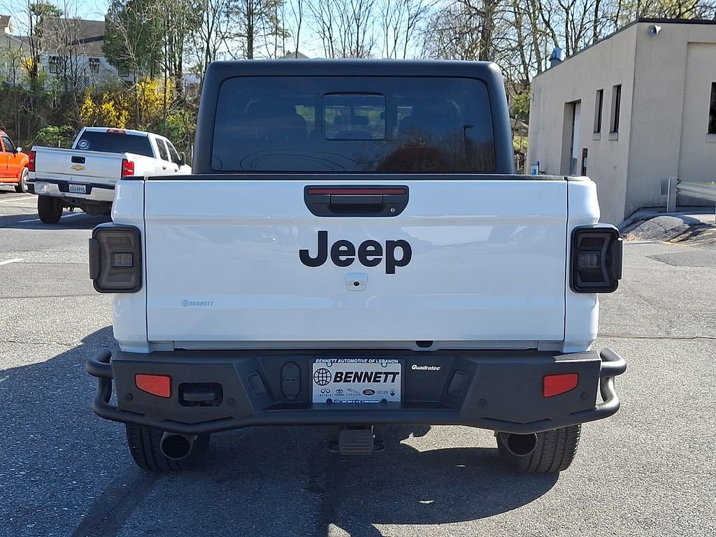 Used 2023 Jeep Gladiator Sport image 5