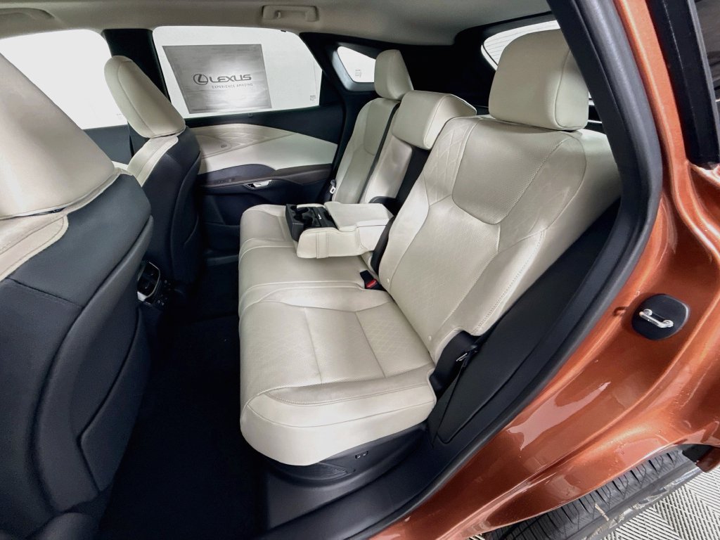 New 2026 Lexus RX 350h AWD/4WD image 17