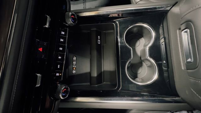 Used 2025 Chevrolet Tahoe LT image 27