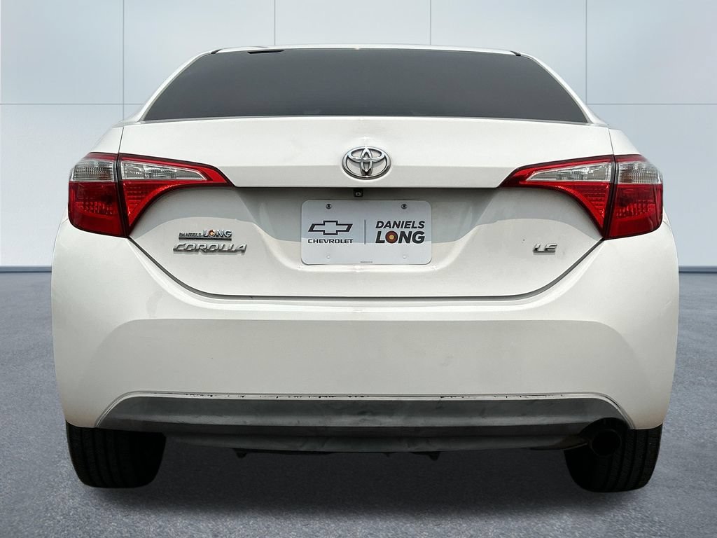 Used 2015 Toyota Corolla LE FWD image 4