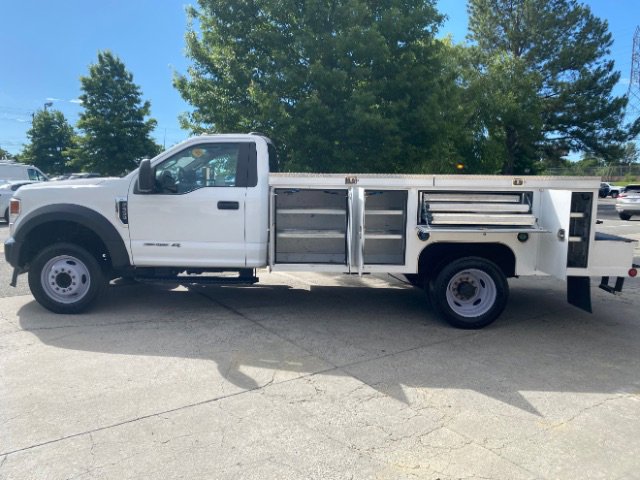Used 2021 Ford F550 2WD Regular Cab Super Duty image 3