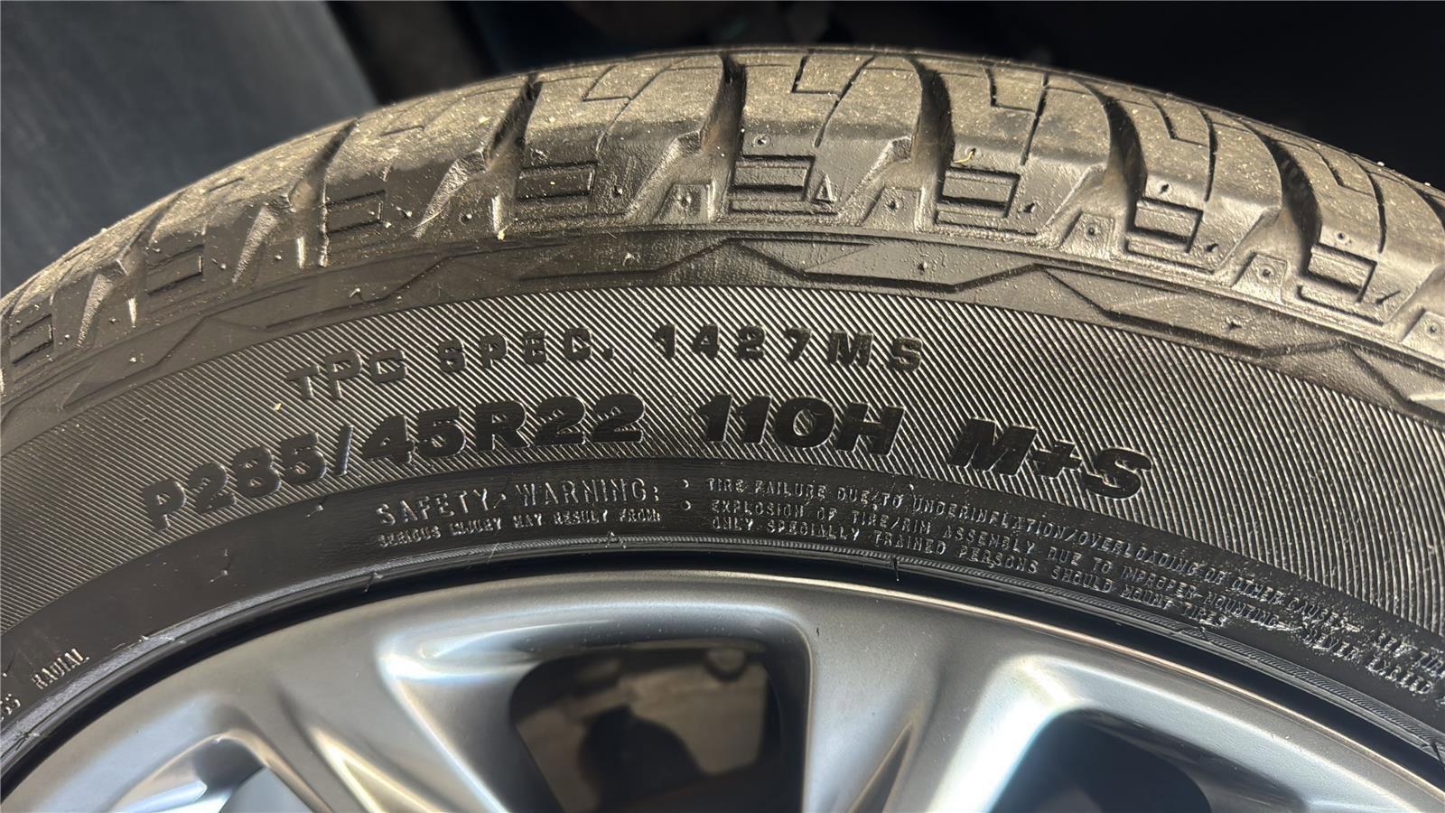 Used 2020 Cadillac Escalade Platinum w/ Escalade Sport Edition AWD/4WD image 30