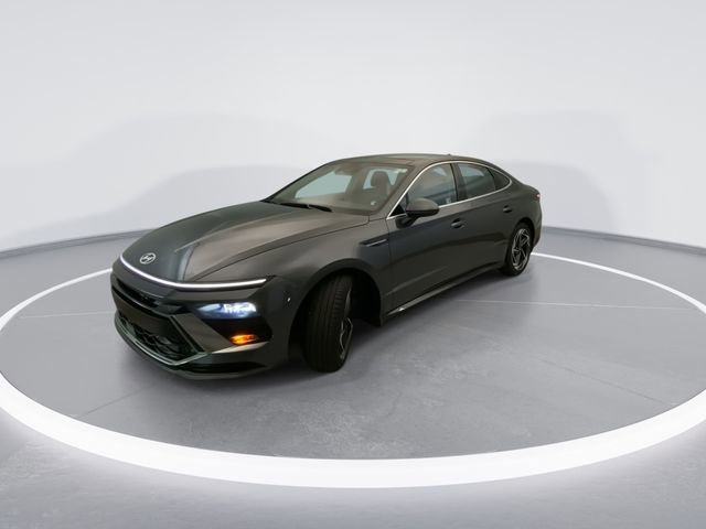 Used 2024 Hyundai Sonata SEL w/ Convenience Package image 2