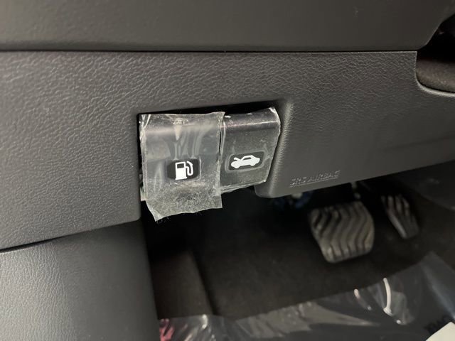 New 2025 Nissan Versa SV w/ Trunk Package image 29