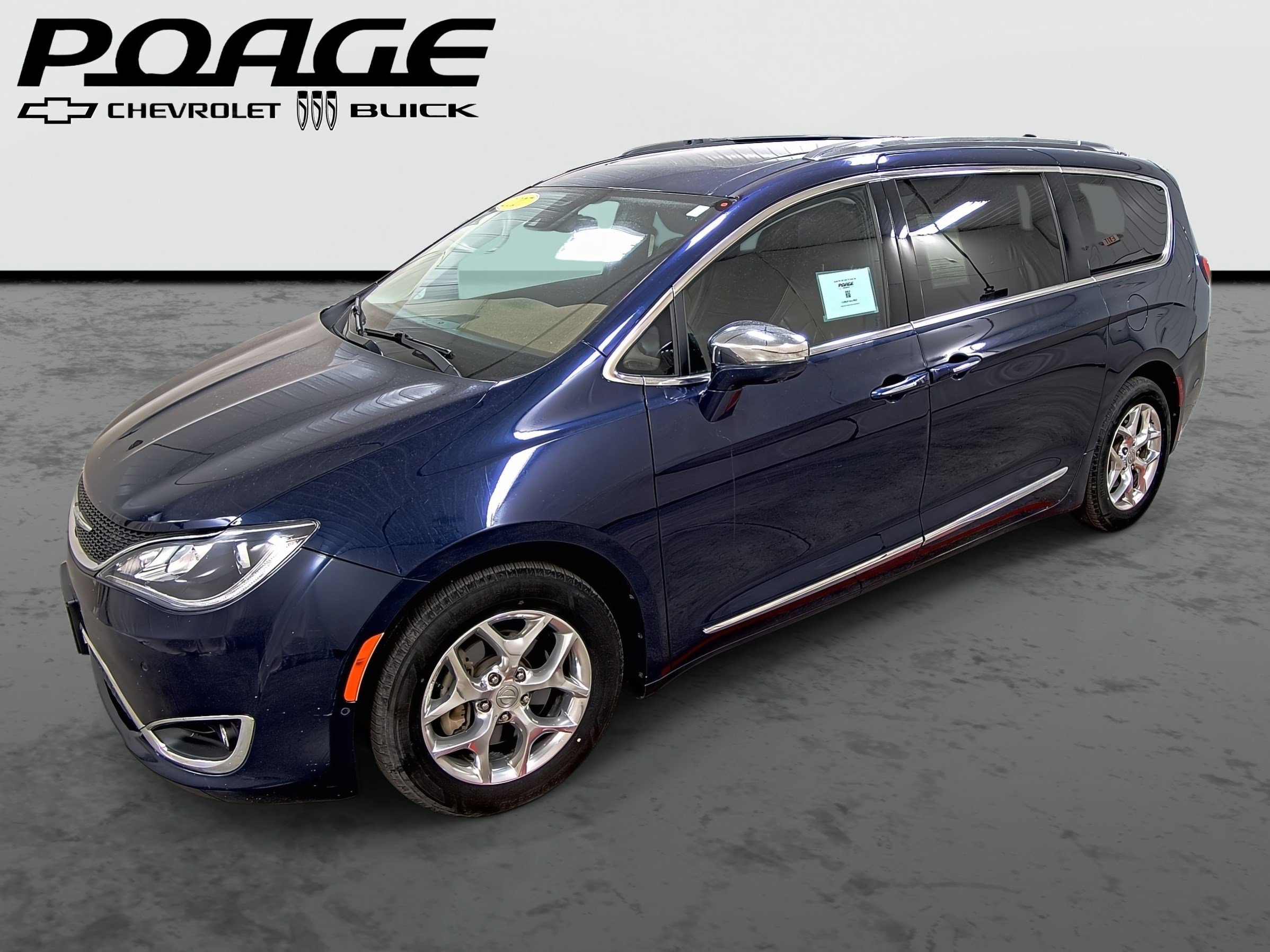 Used 2017 Chrysler Pacifica Limited w/ UConnect Theater Package image 1