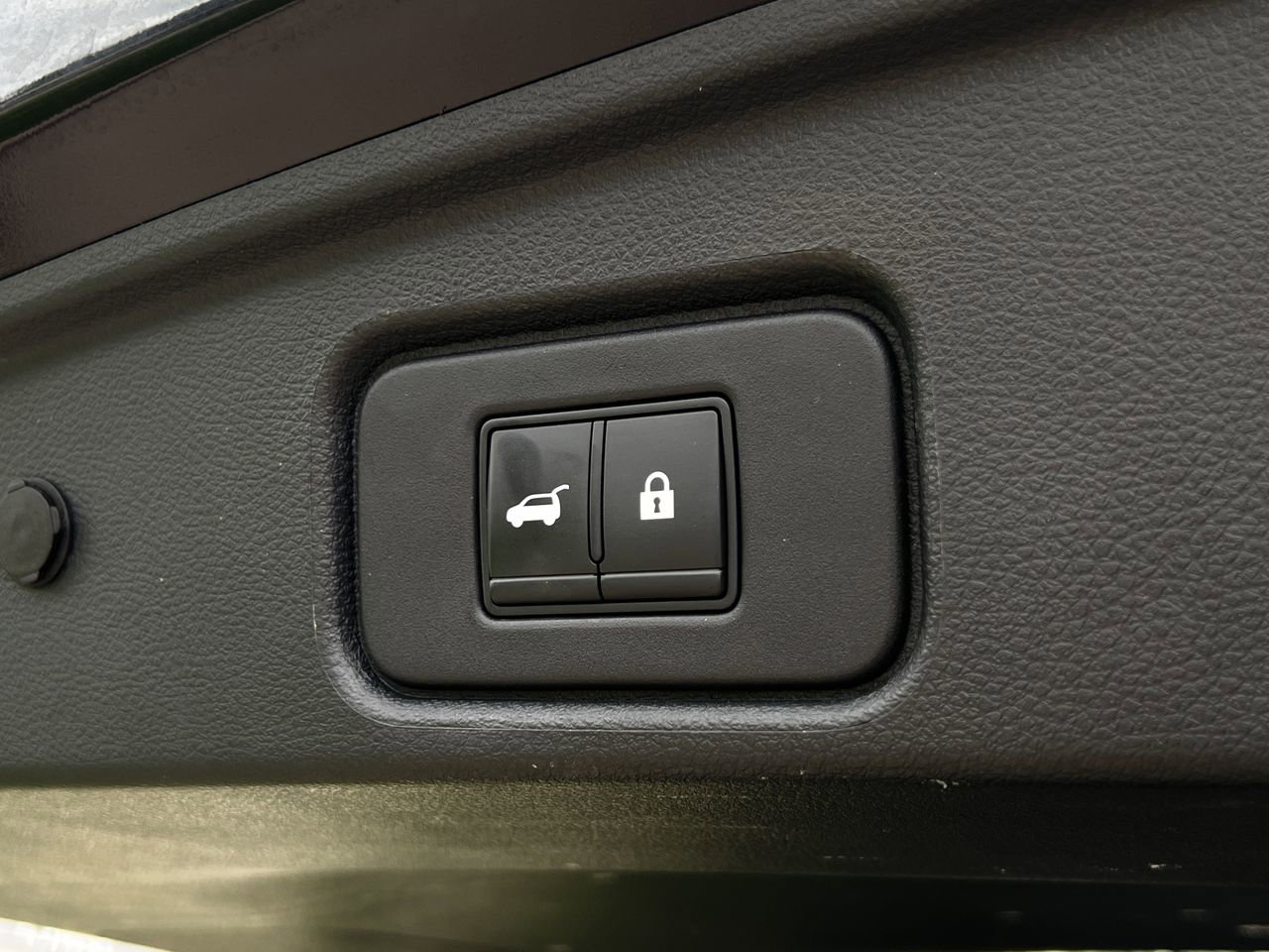 Certified 2022 Nissan Pathfinder SL image 28