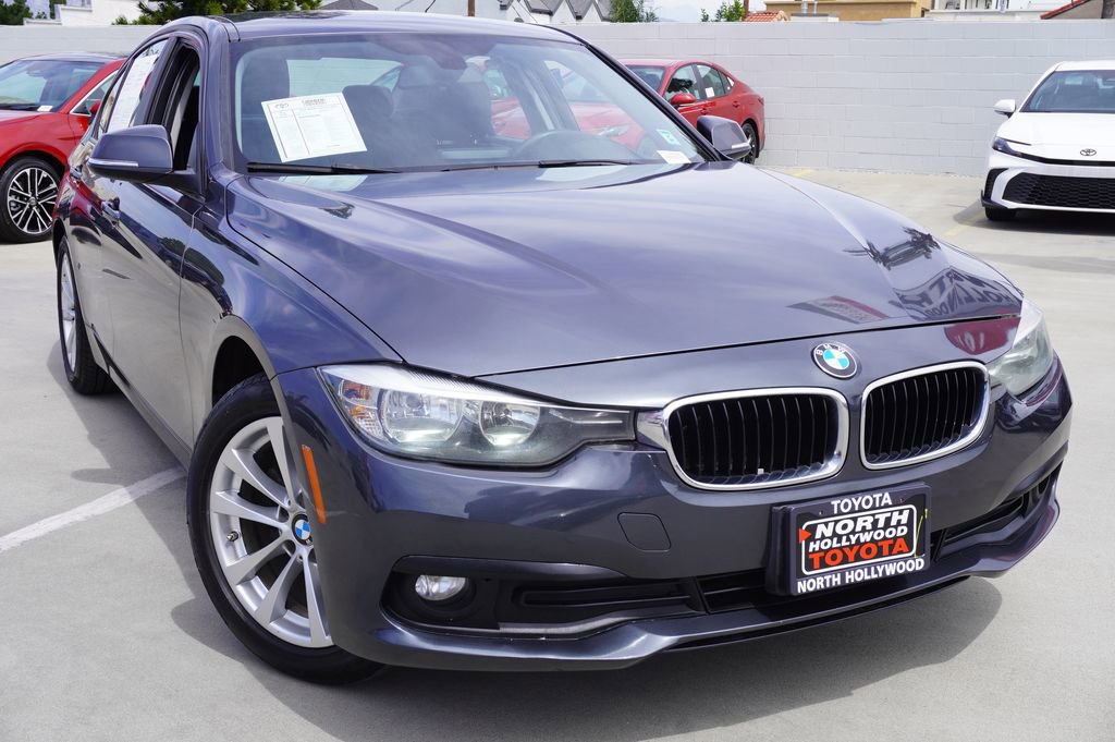 Used 2016 BMW 320i Sedan image 2