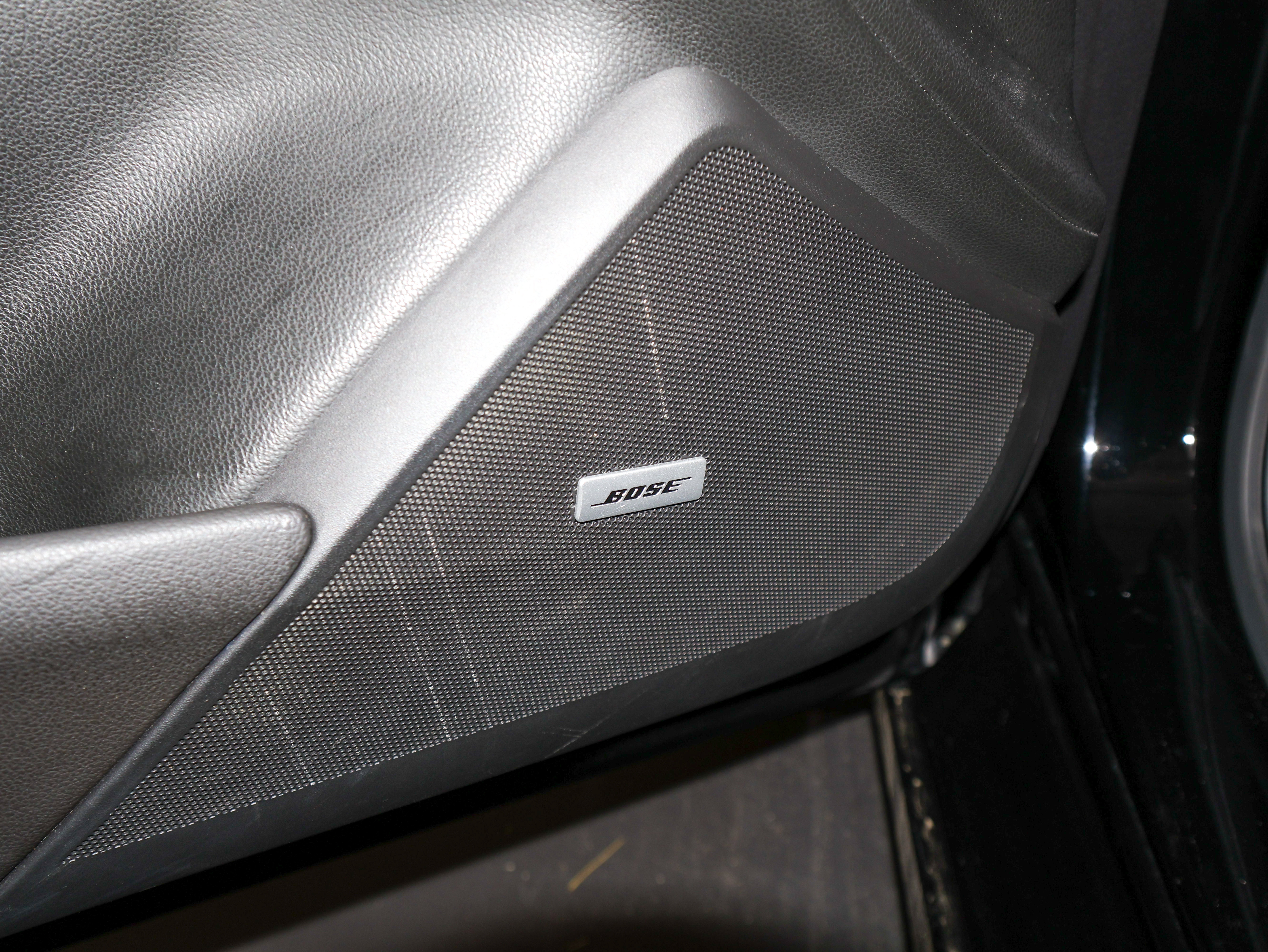 Used 2016 Cadillac CTS V w/ Carbon Fiber Package RWD image 20