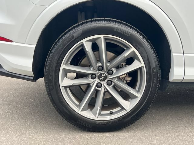 Used 2022 Audi Q3 2.0T Premium AWD/4WD image 13