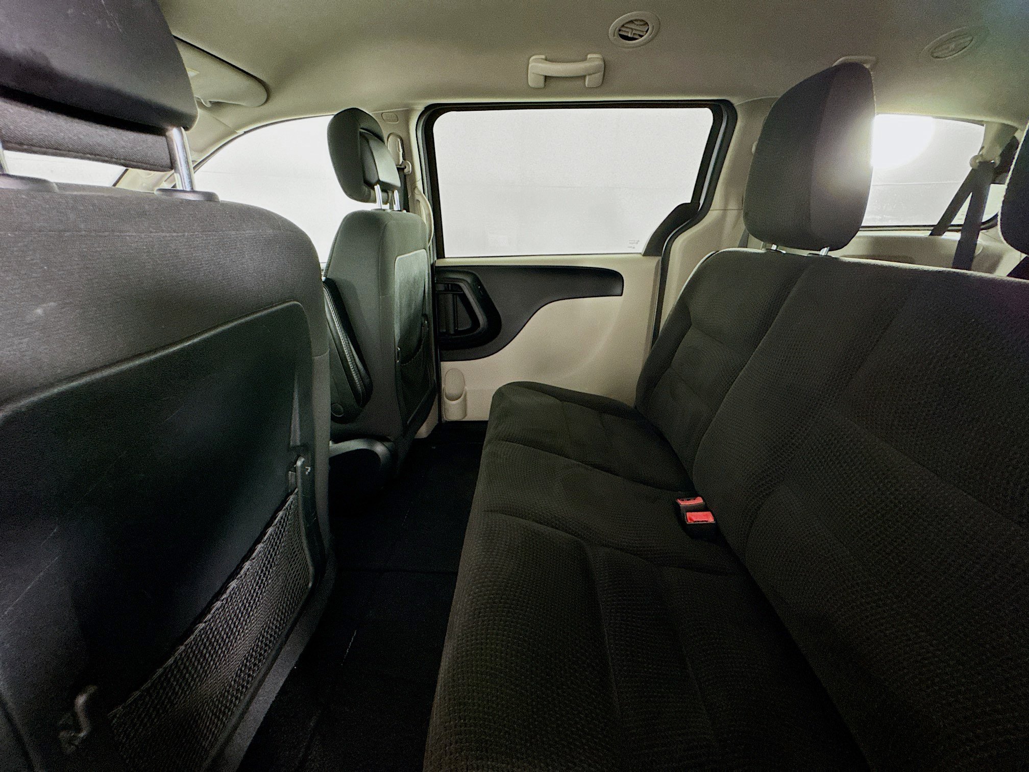 Used 2018 Dodge Grand Caravan SE w/ UConnect Hands-Free Group FWD image 21