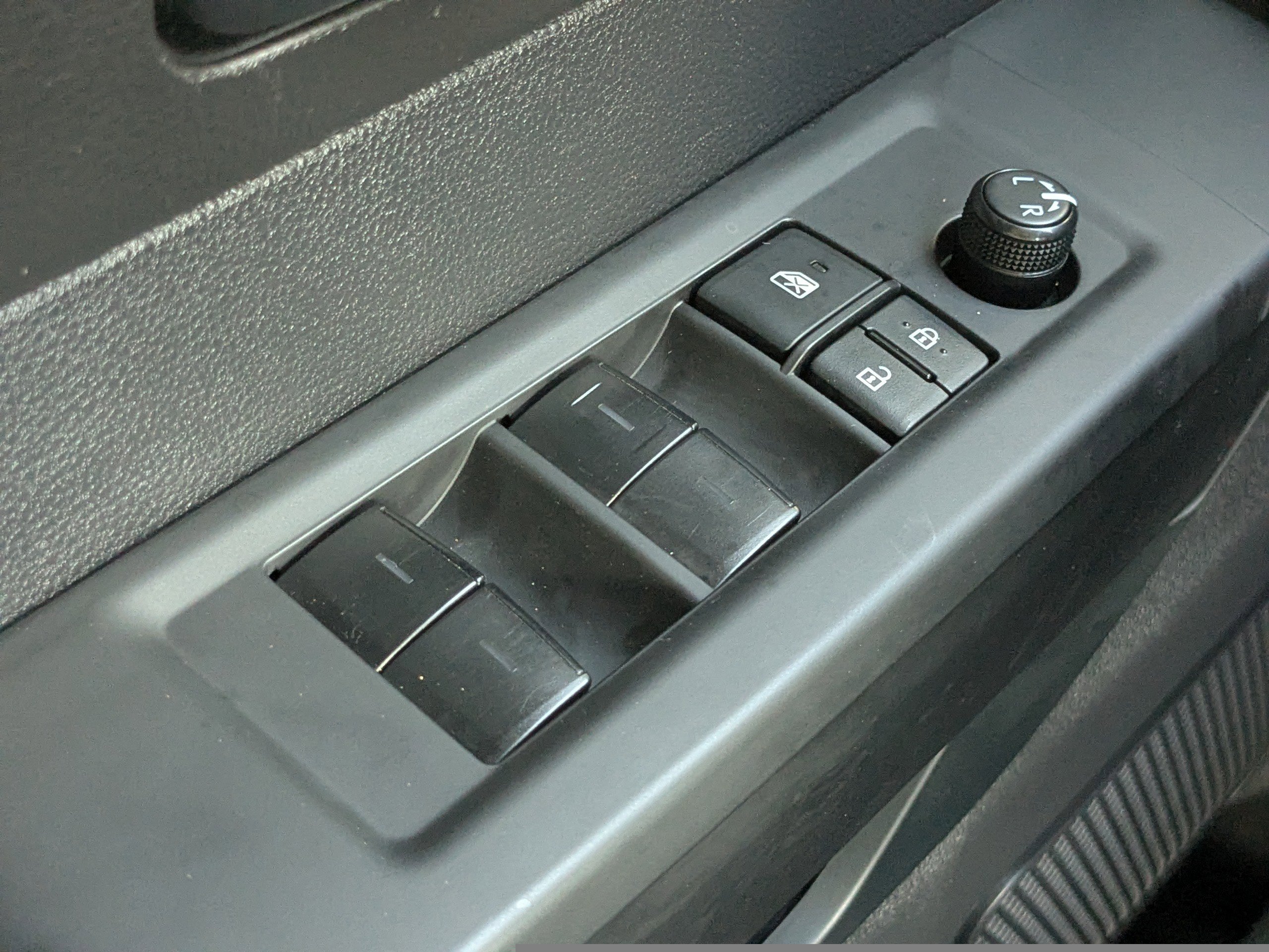 Used 2022 Toyota Tundra SR w/ SR Tow Package image 21