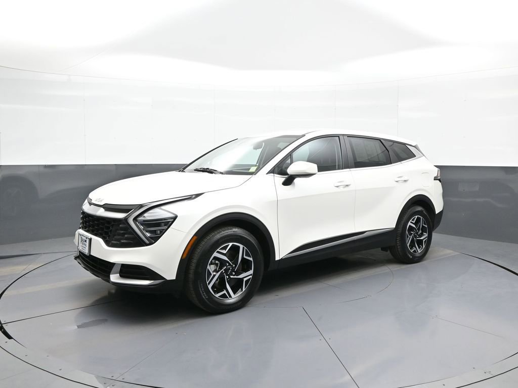 Certified 2025 Kia Sportage LX FWD image 10