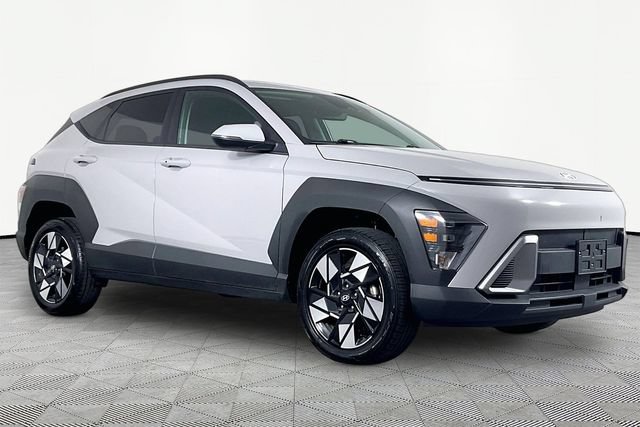 Used 2025 Hyundai Kona SEL AWD/4WD image 2