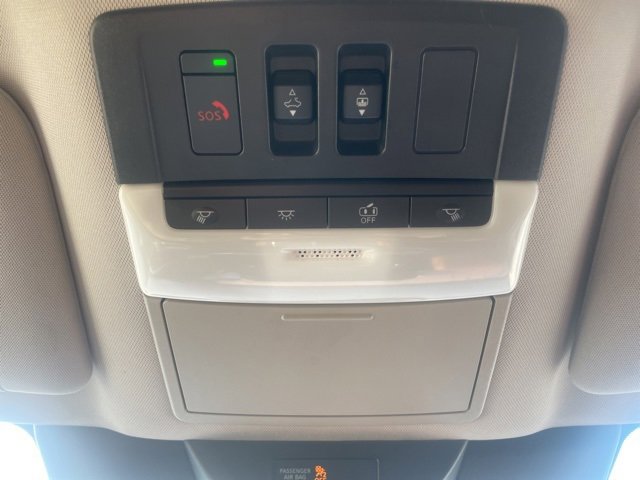 Used 2022 Nissan Pathfinder Platinum w/ Cargo Package image 24