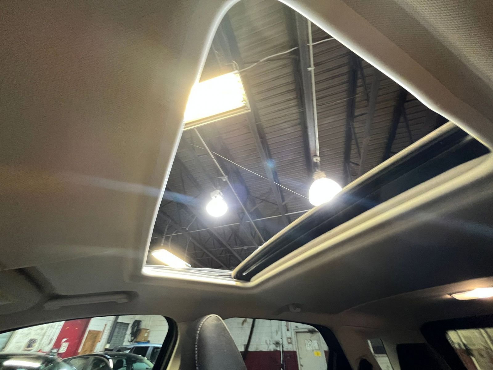 Used 2020 Ford EcoSport SE w/ SE Convenience Package image 29