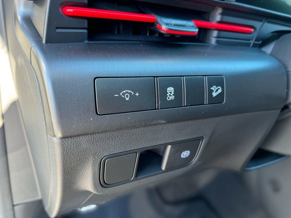 Used 2024 Hyundai Kona N Line image 25