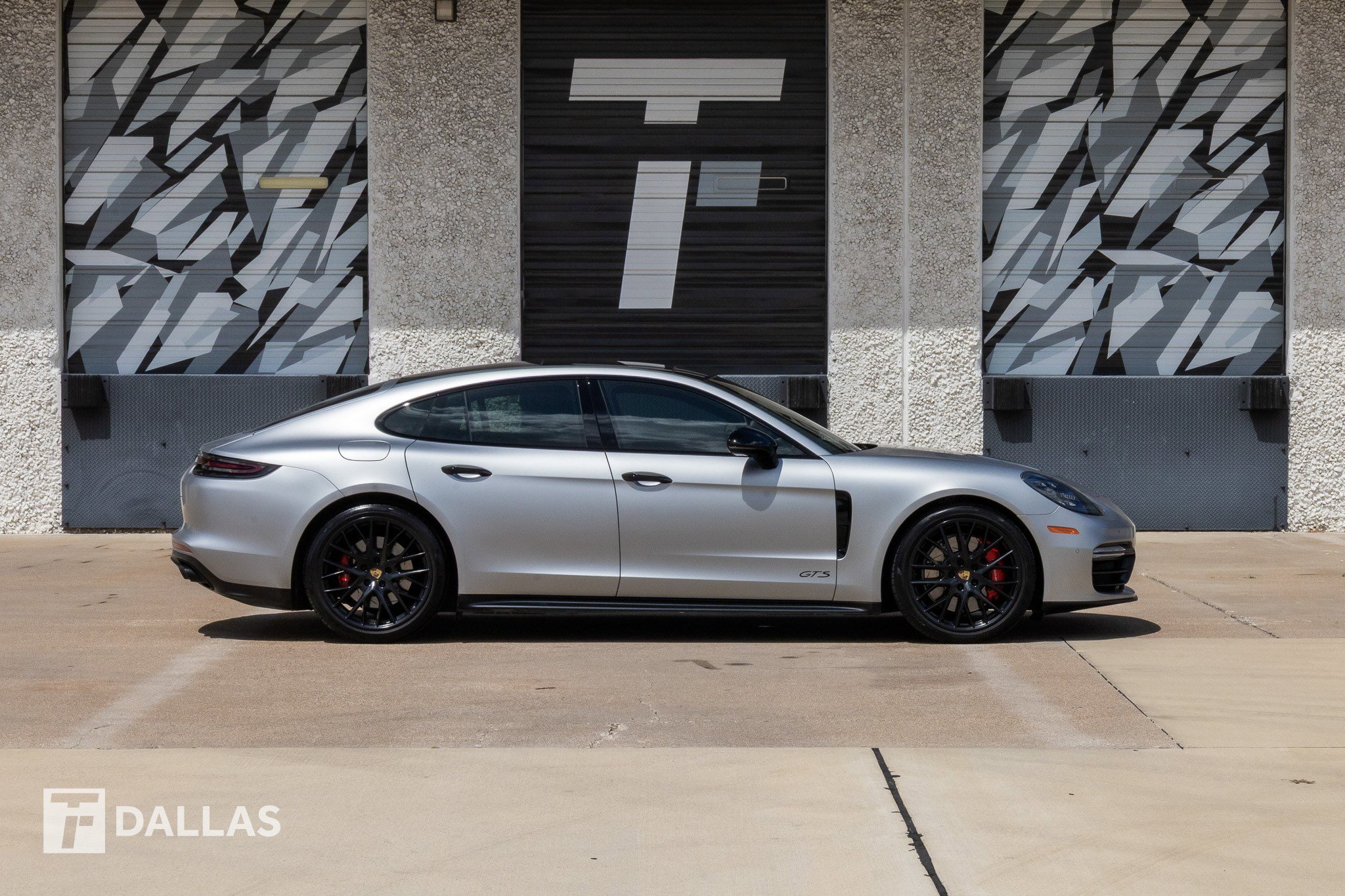 Used 2020 Porsche Panamera GTS image 16