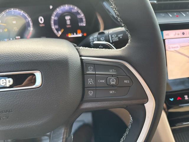 New 2026 Jeep Grand Cherokee Limited w/ Luxury Tech Group II AWD/4WD image 38