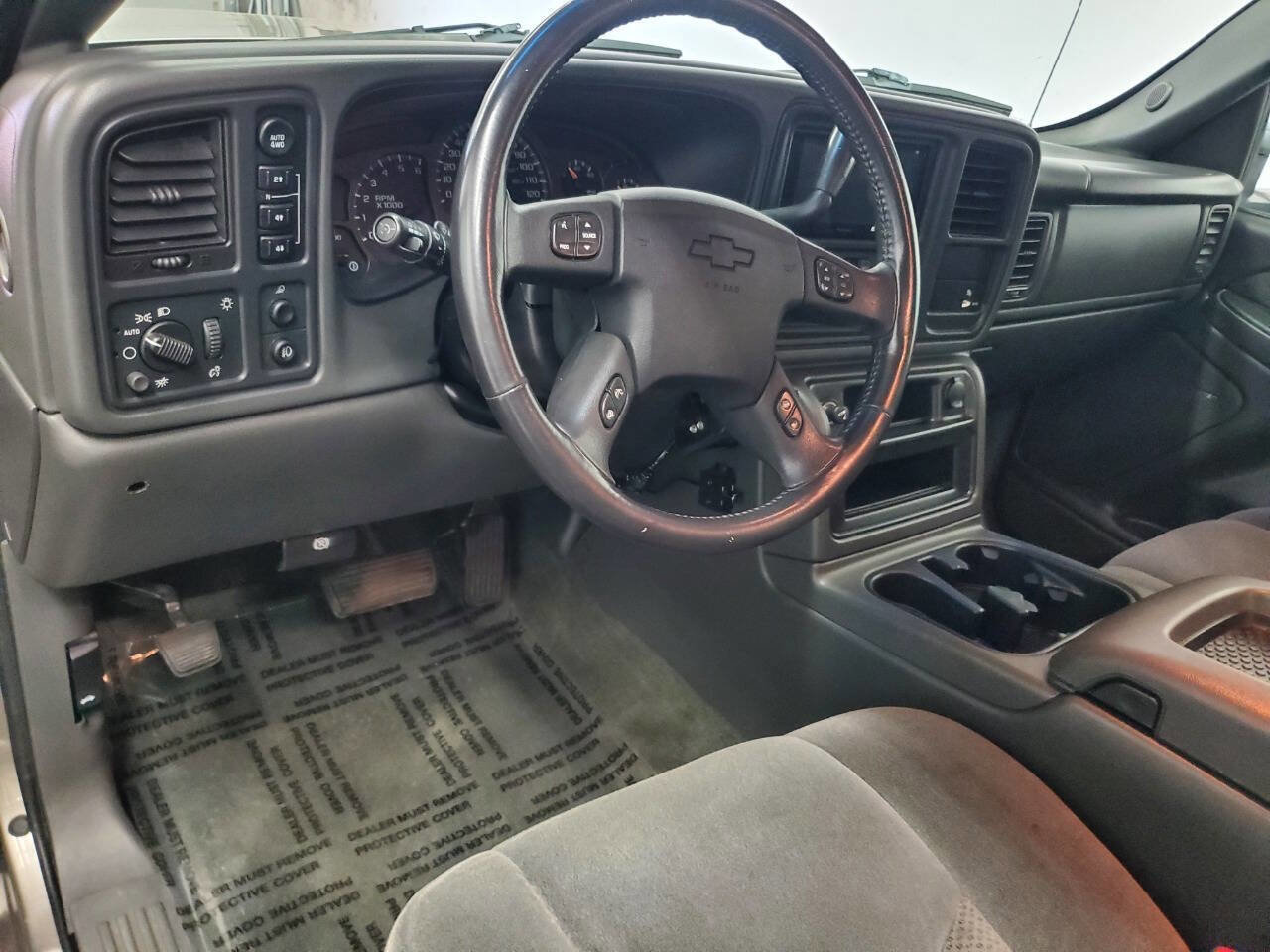 Used 2003 Chevrolet Silverado 2500 LT AWD/4WD image 8