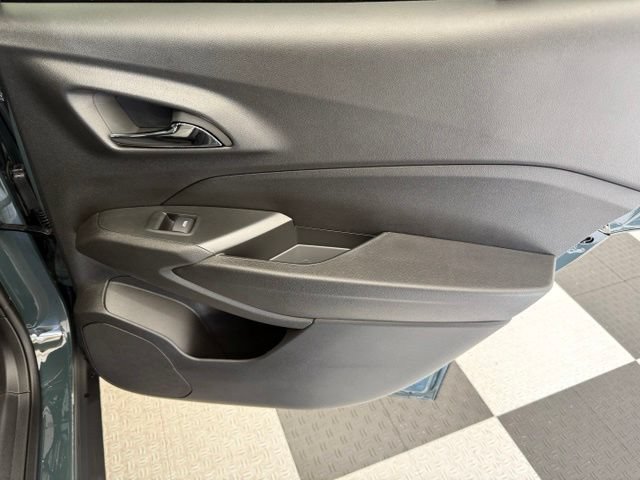 New 2026 Chevrolet Trax LS w/ LS Convenience Package FWD image 24