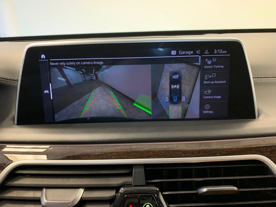 Used 2021 BMW 750i xDrive w/ Executive Package AWD/4WD image 58