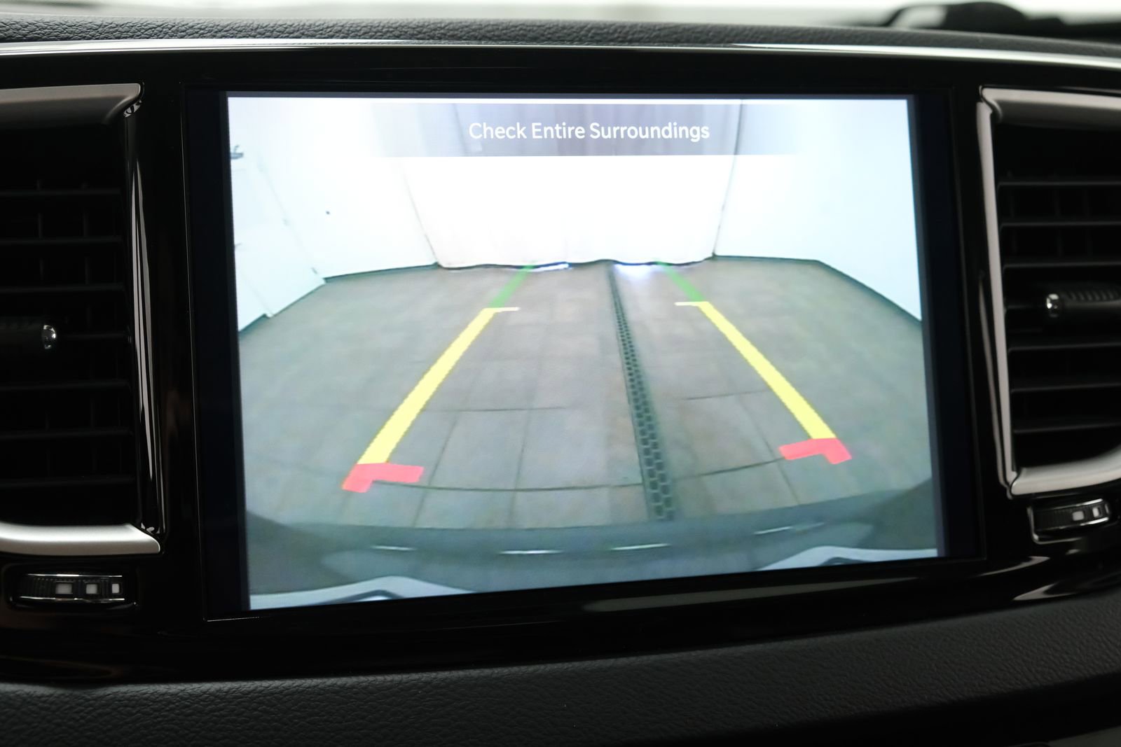 Used 2022 Chrysler Pacifica Touring-L FWD image 18