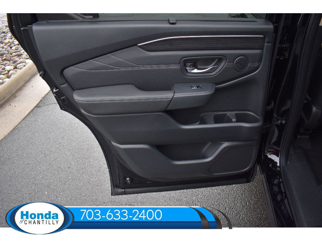 New 2026 Honda Pilot Touring image 28