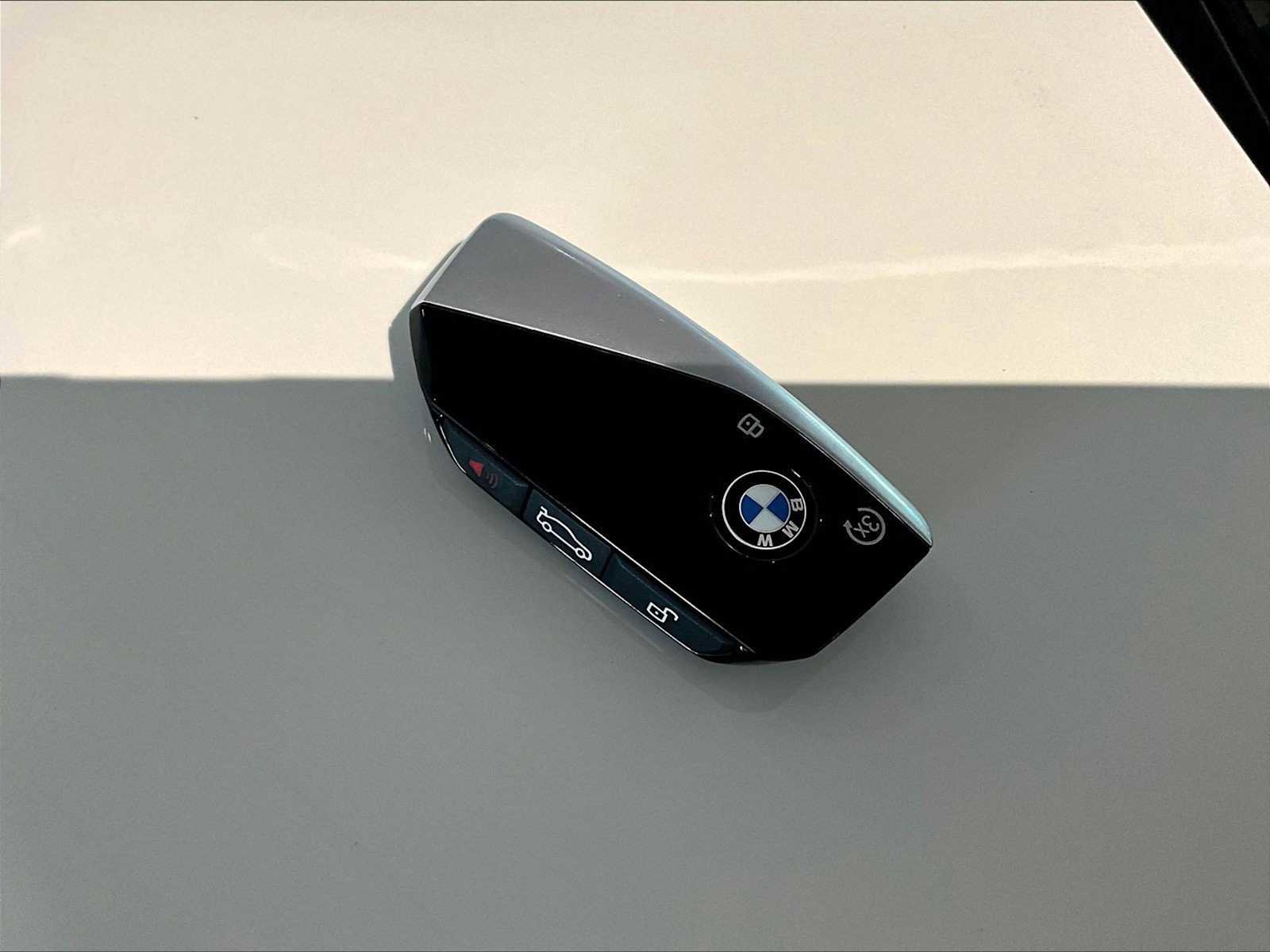 Used 2025 BMW X7 xDrive40i w/ M Sport Package image 36