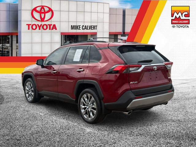 Used 2025 Toyota RAV4 Limited FWD image 3