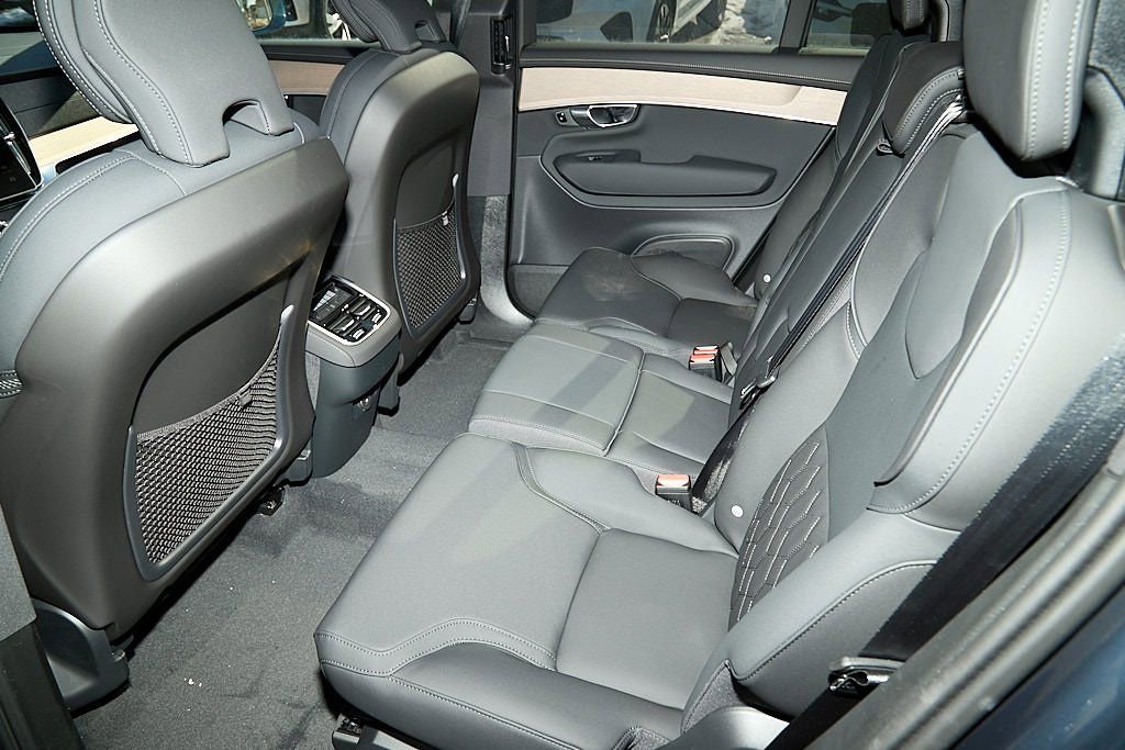 New 2026 Volvo XC90 B5 Plus w/ Protection Package image 20