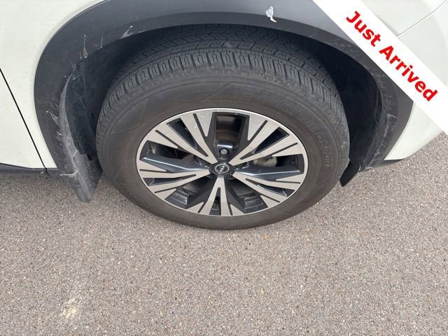 Used 2023 Nissan Rogue SV FWD image 18